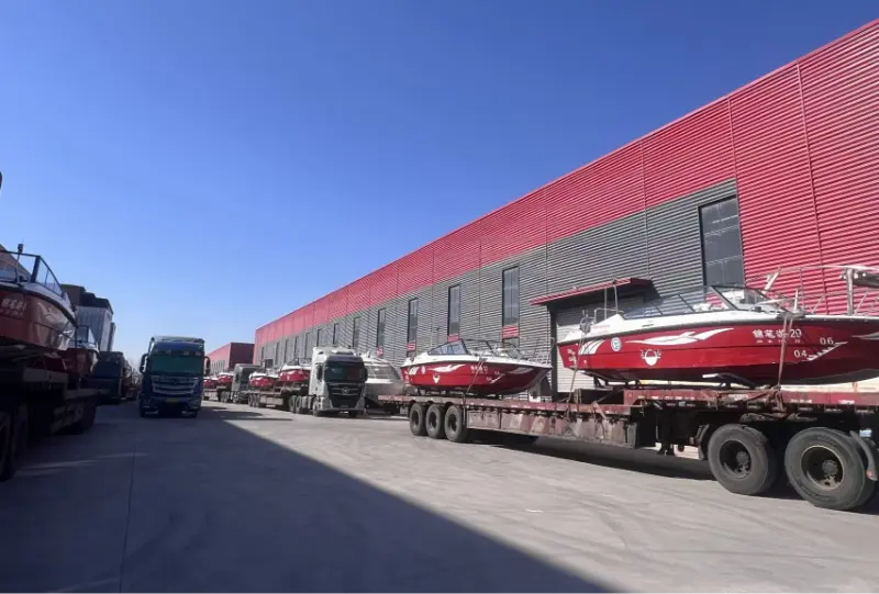 Lawada® Yachts entregó 20 juegos de lanchas rápidas personalizadas